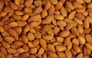 10 health benefits of eating soaked almonds in the morning 