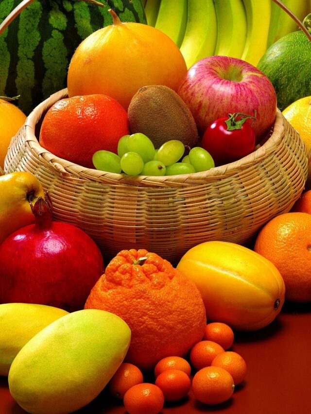 Fruits to eat on empty stomach खाली पेट खाने योग्य फल